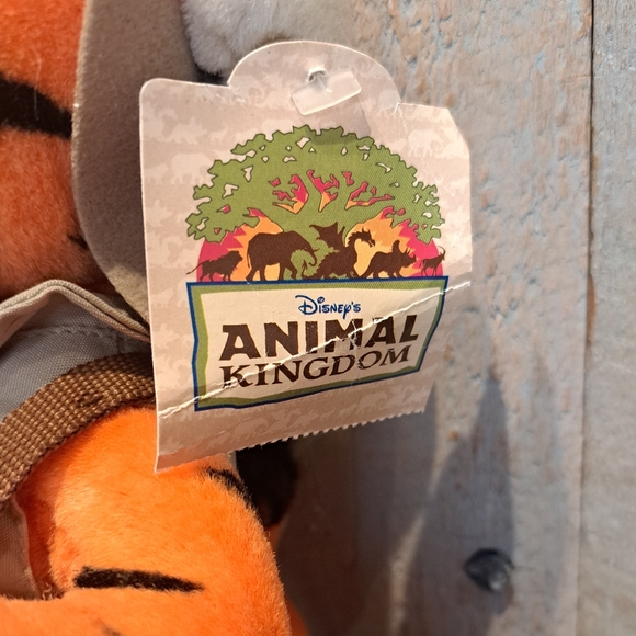 Walt Disney World Animal Kingdom Safari Jungle Explorer Tigger Plush Toy Vintage - Picture 2 of 9